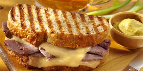 Roast Beef Blue Cheese Panini - calories, carbs, nutrition