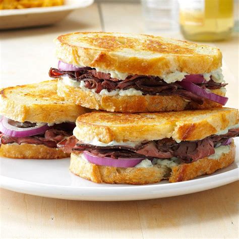 Roast Beef & Blue Cheese Sandwich - calories, carbs, nutrition