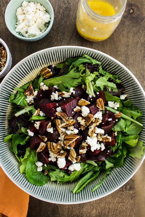 Roasted Beet & Feta Greek Salad - calories, carbs, nutrition