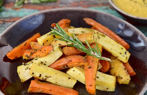 Roasted Carrot, Parsnip & Potato - calories, carbs, nutrition