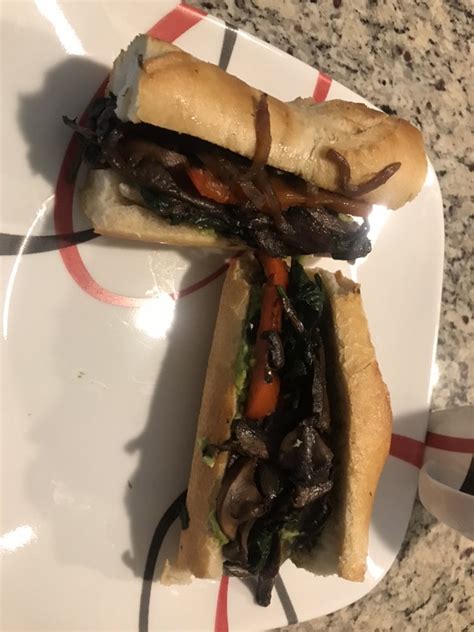Roasted Portobello Baguette Sub - calories, carbs, nutrition