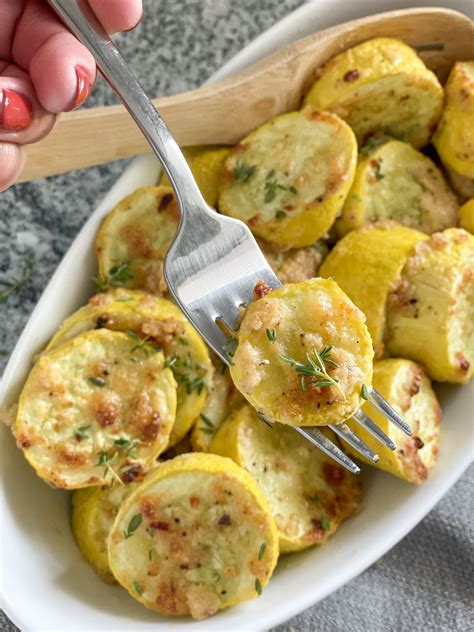 Roasted Zucchini & Yellow Squash "Chips" (31268.16) - calories, carbs, nutrition