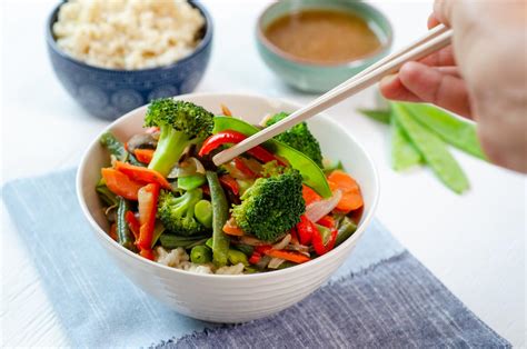 Rotini and Vegetable Stir Fry - calories, carbs, nutrition