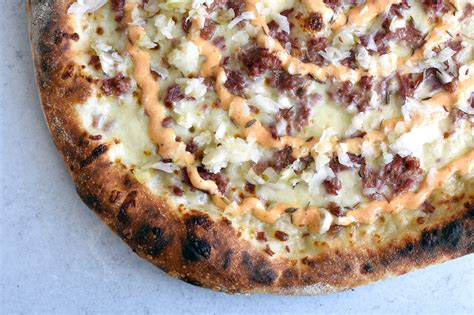 Rueben Pizza - calories, carbs, nutrition