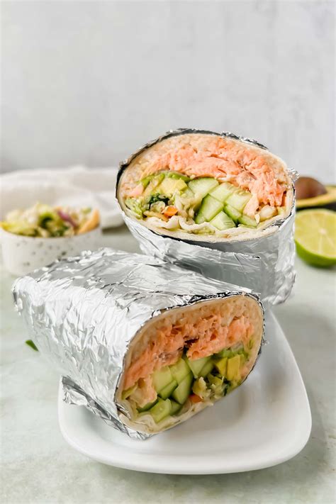 Sabores Fish Burrito - calories, carbs, nutrition