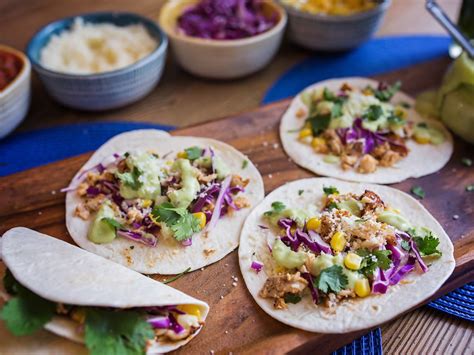 Sabores Fish Street Corn Taco - calories, carbs, nutrition