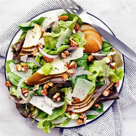 Salad Entree Manchego Pear & Apple - calories, carbs, nutrition