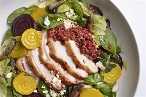 Salad Entree Turkey Roasted Greens & Grain - calories, carbs, nutrition