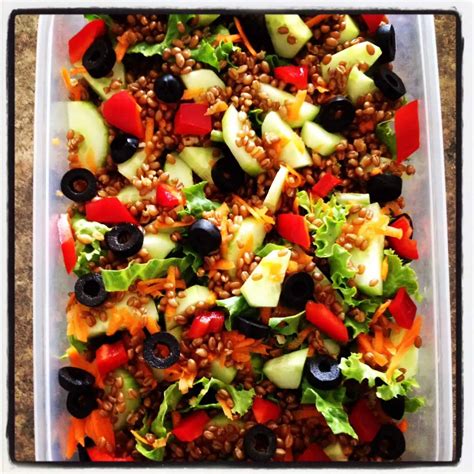 Salad Entree Wheat Berry & Flank Steak - calories, carbs, nutrition