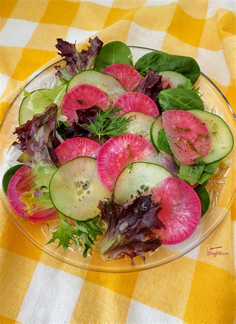 Salad Slaw Cucumber & Daikon 3 oz - calories, carbs, nutrition