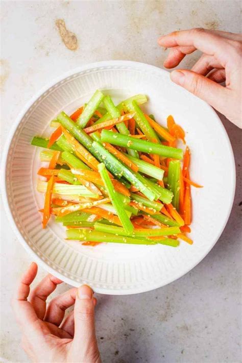 Salad Slaw Pickled Carrot & Celery 3 oz - calories, carbs, nutrition