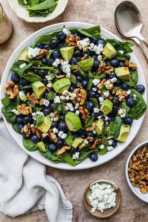 Salmon Blueberry Spinach Salad - calories, carbs, nutrition