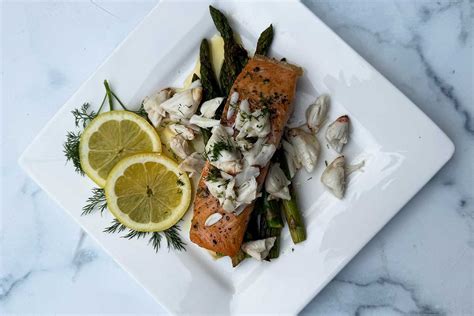 Salmon Oscar - calories, carbs, nutrition