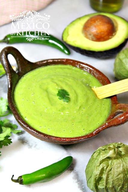 Salsa Verde Cruda Avocado 2 Tbsp - calories, carbs, nutrition