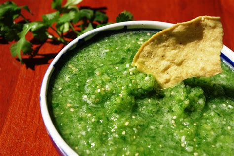 Salsa Verde Cruda Queso 1 oz Ladle - calories, carbs, nutrition