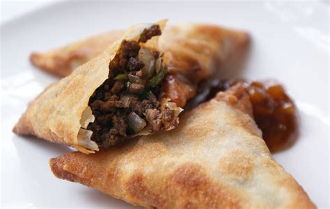 Samosas Lentil 1 EA - calories, carbs, nutrition