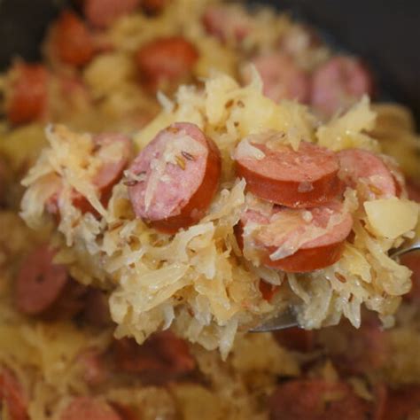 Sand Kielbasa Sauerkraut - calories, carbs, nutrition