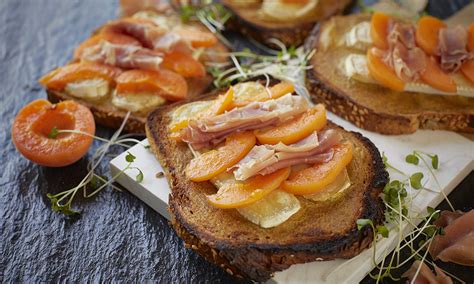Sand Prosciutto & Brie Toast Sourdough - calories, carbs, nutrition