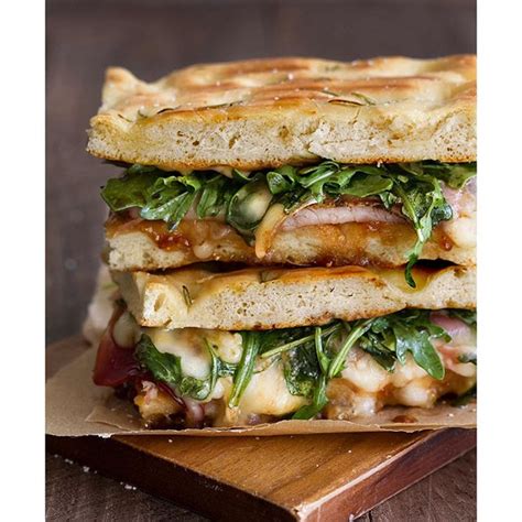 Sandwich Focaccia Turkey Brie (Bison) - calories, carbs, nutrition