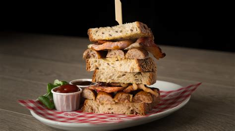 Sausage Bloomer - calories, carbs, nutrition