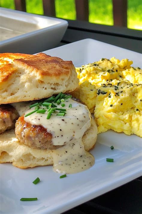 Sausage Gravy Stacker - calories, carbs, nutrition