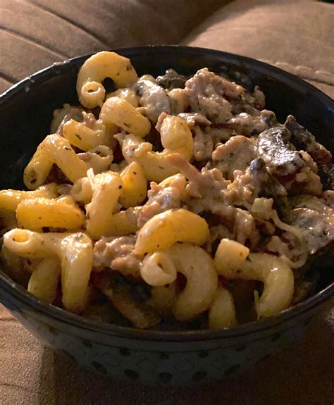 Sausage & Mushroom Cavatappi - calories, carbs, nutrition