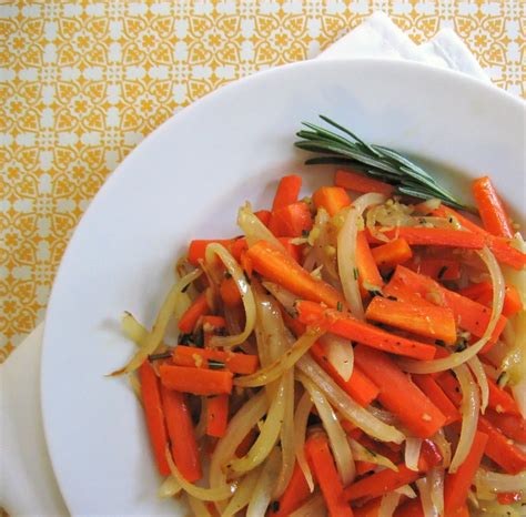 Sauteed Carrots & Onions - calories, carbs, nutrition