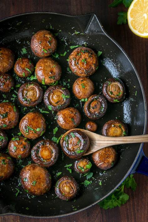 Sauteed Mushrooms, Sliced - calories, carbs, nutrition