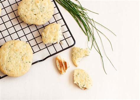 Savory Country Biscuits - calories, carbs, nutrition