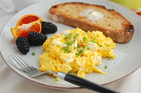 Scrambled Eggs with Lox & Cream Cheese - calories, carbs, nutrition
