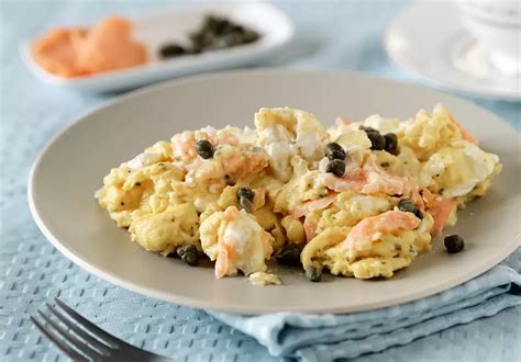 Scrambled Eggs with Lox & Cream Cheese - calories, carbs, nutrition