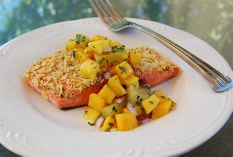 Seared Salmon with Tropical Fruit Salsa - calories, carbs, nutrition