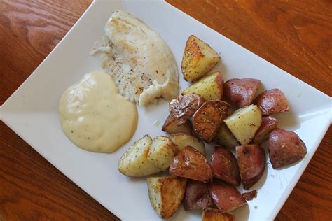 Seared Tilapia with Rosemary Aioli - calories, carbs, nutrition