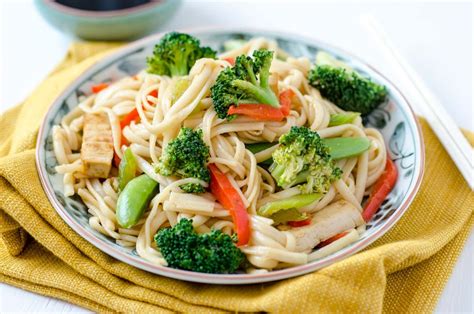 Seitan Lo Mein - calories, carbs, nutrition