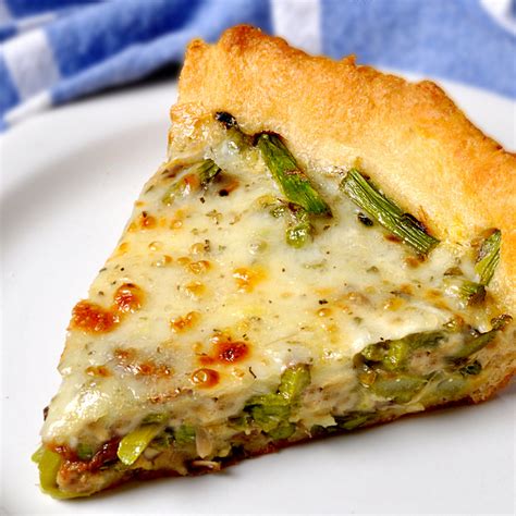 Shroom and Aspargus Quiche - calories, carbs, nutrition