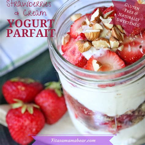 Simply Fresh Large Strawberries and Cream Parfait - calories, carbs, nutrition