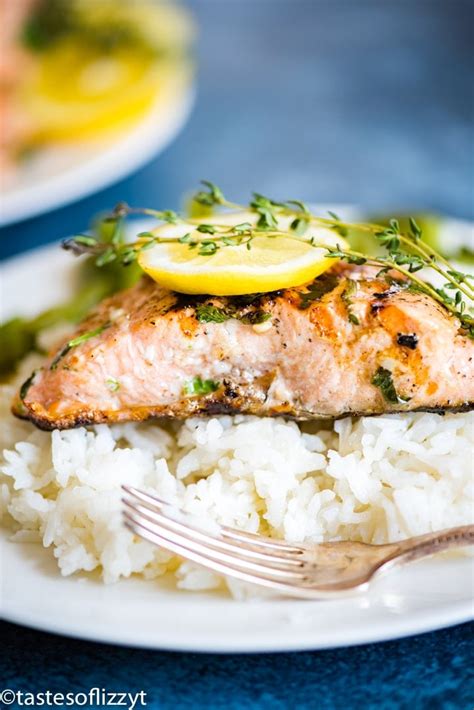 Simply Grilled Lemon Salmon Platter - calories, carbs, nutrition