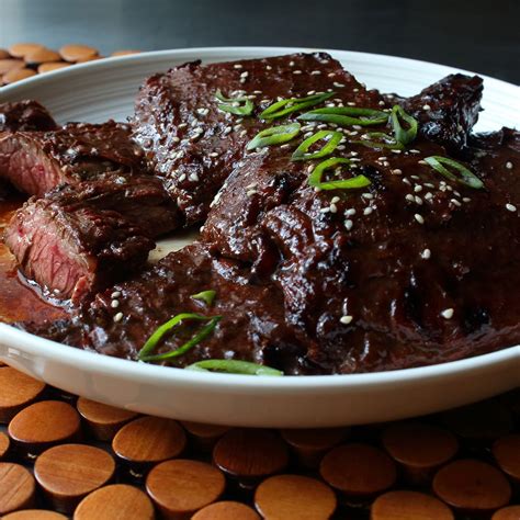 Sliced Hoisin-Marinated Skirt Steak - calories, carbs, nutrition