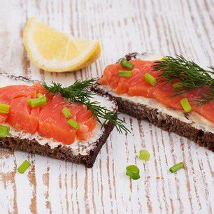 Smoked Salmon & Pumpernickel Club - calories, carbs, nutrition