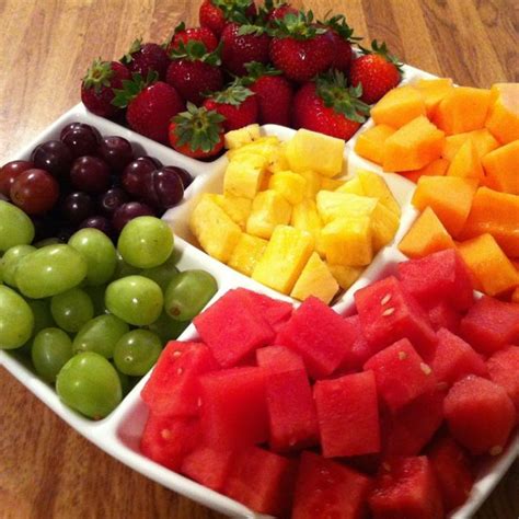 Snack Cup Melon Pineapple & Strawberries - calories, carbs, nutrition