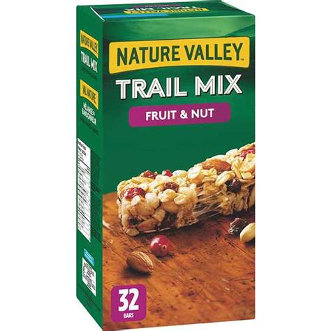 Snacks, granola bar, GENERAL MILLS, NATURE VALLEY, CHEWY TRAIL MIX - calories, carbs, nutrition