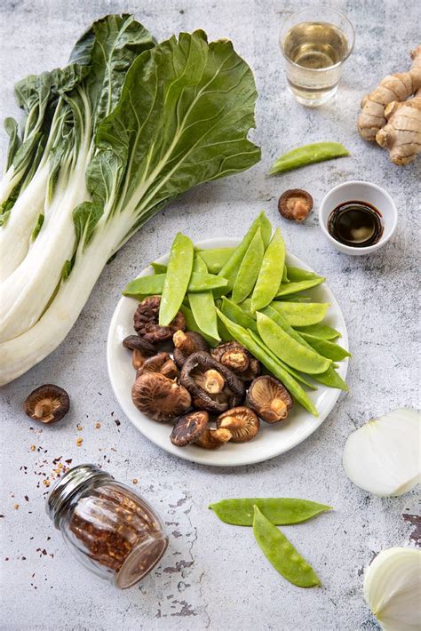 Snow Peas and Shitake Mushrooms - calories, carbs, nutrition