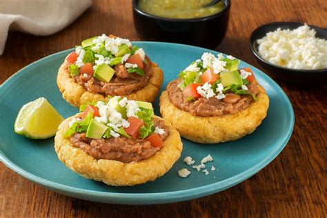 Sopes - calories, carbs, nutrition