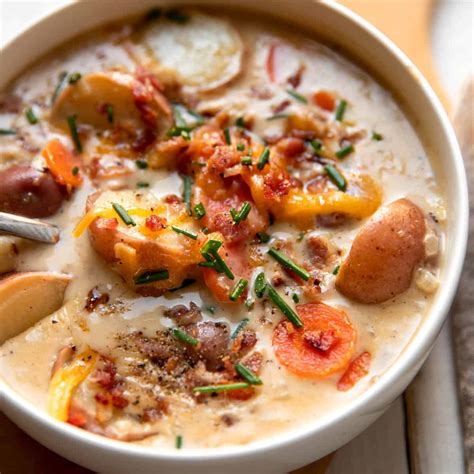 Soup Chowder Loaded Baked Potato 8 oz - calories, carbs, nutrition