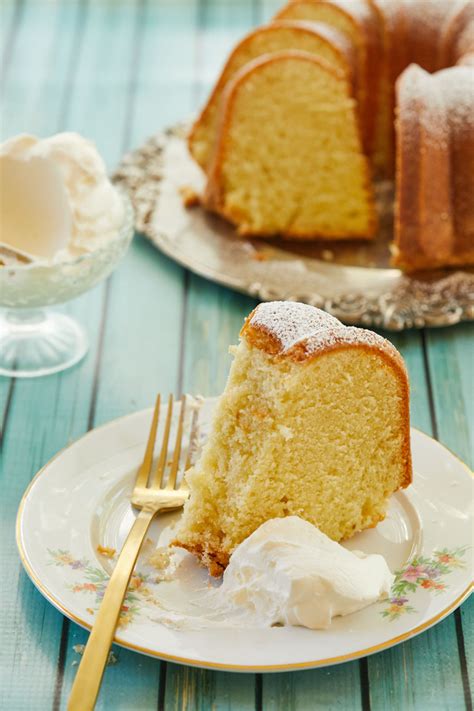 Sour Cream Pound Cake (To Go) - calories, carbs, nutrition
