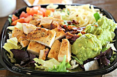 Spicy BBQ Chicken Salad (59325.4) - calories, carbs, nutrition