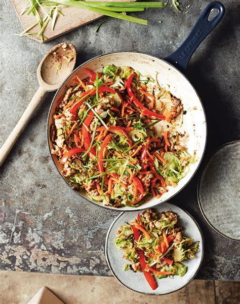 Spicy Srir-Fried Chicken & Brussels Bowl - calories, carbs, nutrition