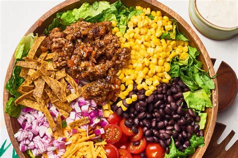 Spicy Taco Salad - calories, carbs, nutrition