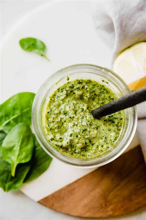 Spinach - Basil Pesto - calories, carbs, nutrition