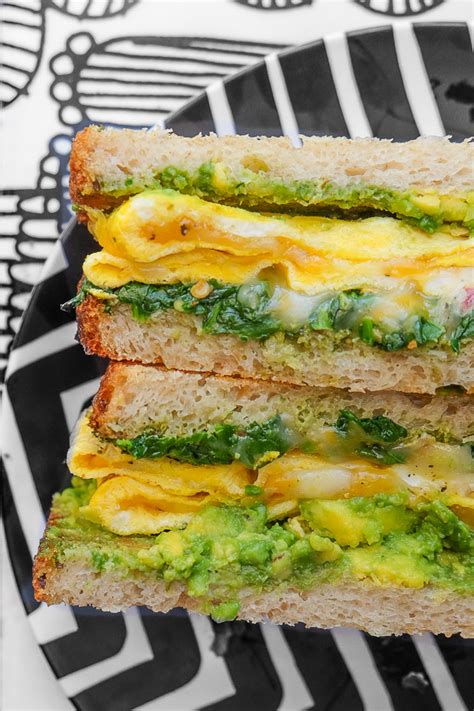 Spinach & Egg Sandwich - calories, carbs, nutrition